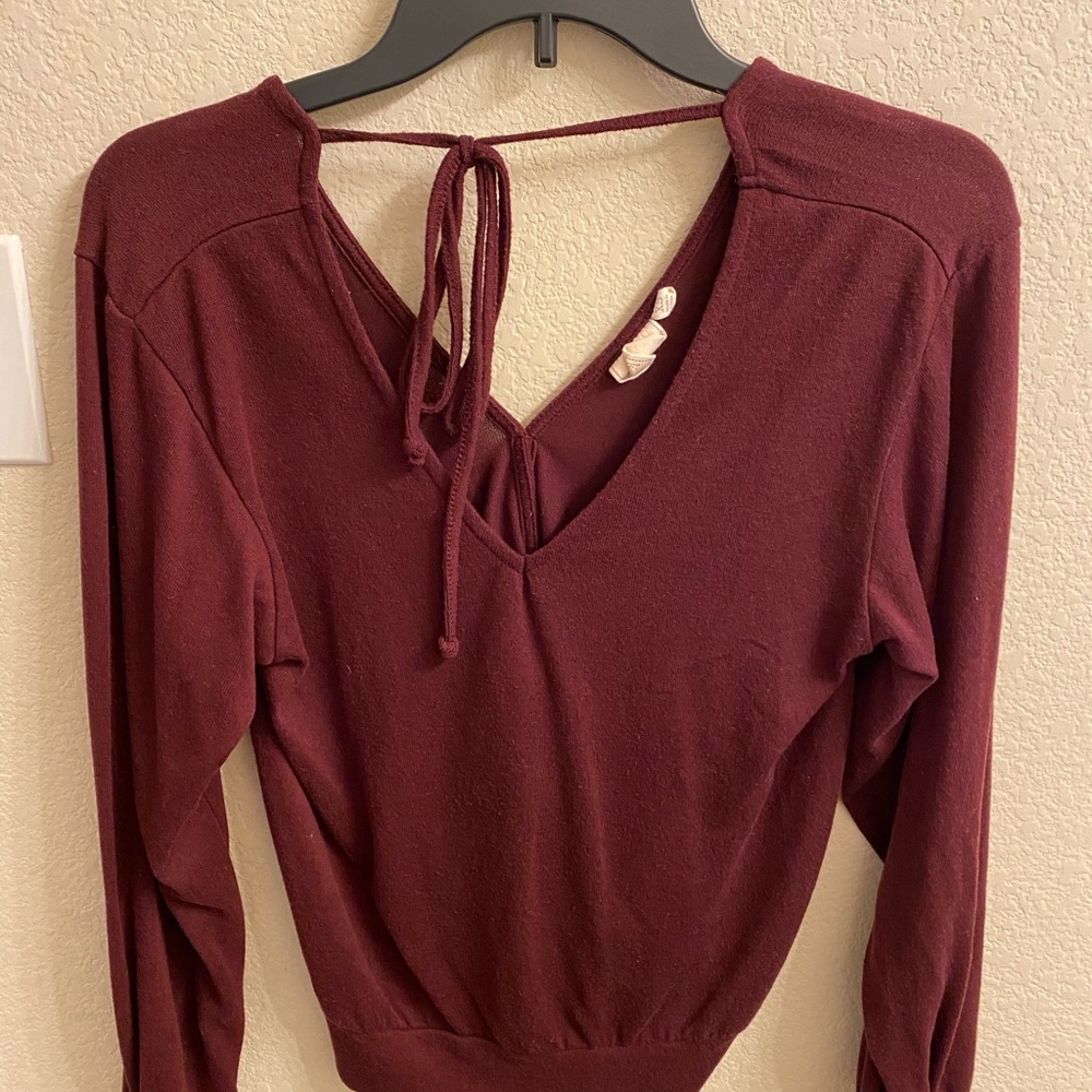 White crow maroon top!! Super cute